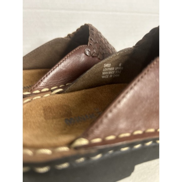 New In Box Minnetonka Leather Slide One Size 6 Brown - Picture 7 of 13